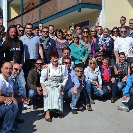 Hotel-Gasthof Zur Schoenen Aussicht Sankt Johann in Tirol Εξωτερικό φωτογραφία